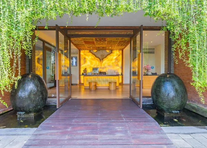 Lalasa Hotel